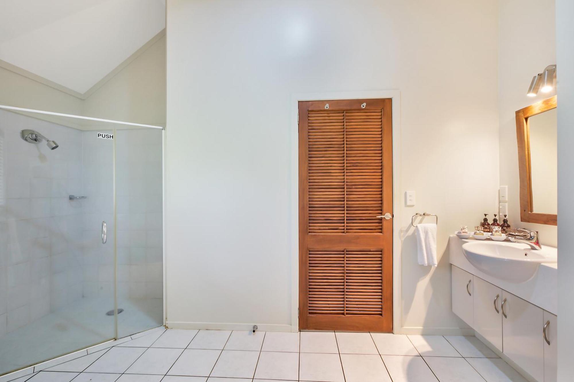 Crown Beach Resort & Spa (Adults Only) Đảo Đảo Rarotonga Ngoại thất bức ảnh
